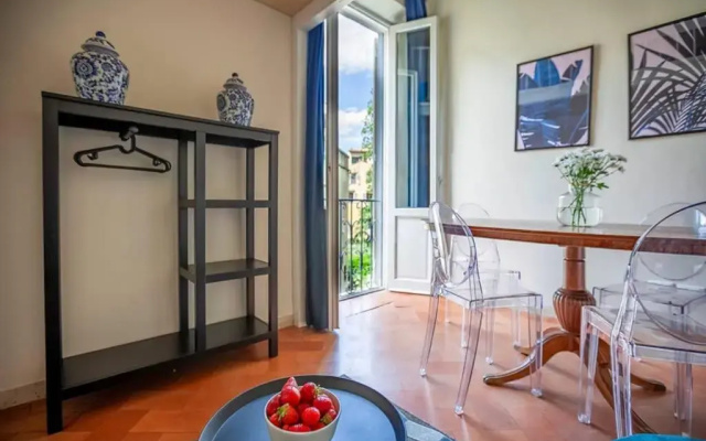 Santa Croce. Quiet, large and luminous loft