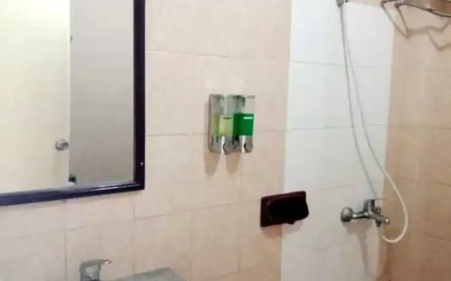 Pia Hotel