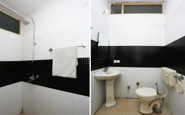 Taj Guest House By OYO Rooms