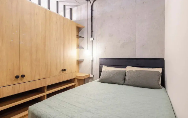 Stylish Private Room City Views & Prime Location