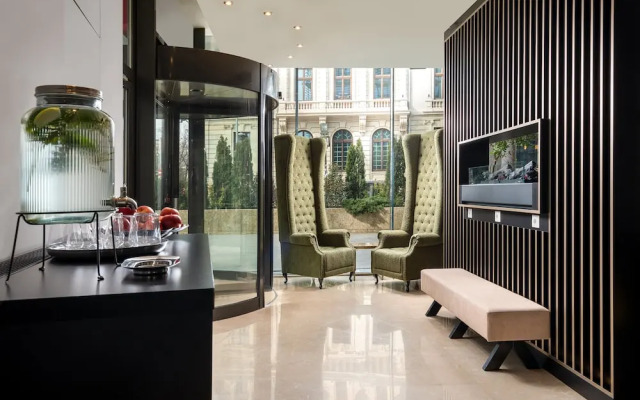 Отель Leonardo Bucharest City Center