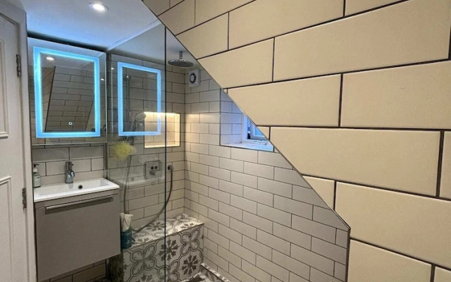 Elegant & Beautifully Presented 1BD Flat- Chelsea!
