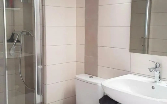 Appartement Montrond-les-Bains, 2 pièces, 2 personnes - FR-1-496-229