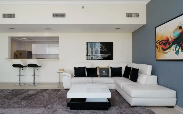 Frank Porter - Al Bateen Residence