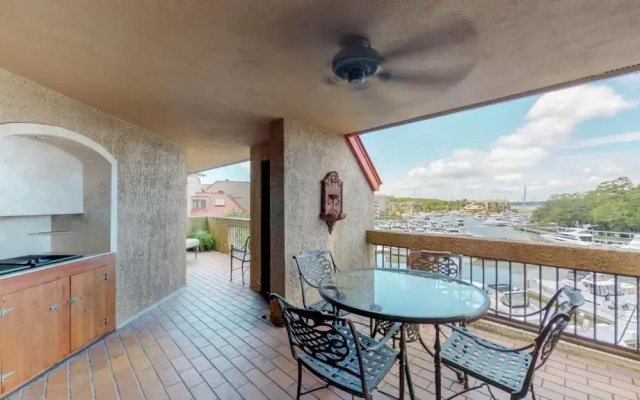 7124 Harbourside I