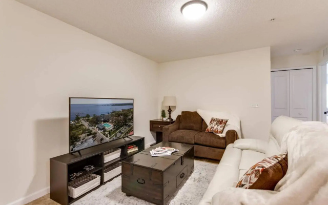 Oak Street #13