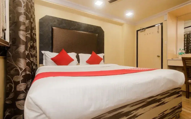 Oyo 13675 Hotel Elegant