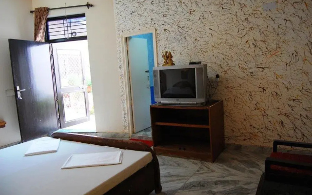 Sai Home Stay Bed & Breakfast