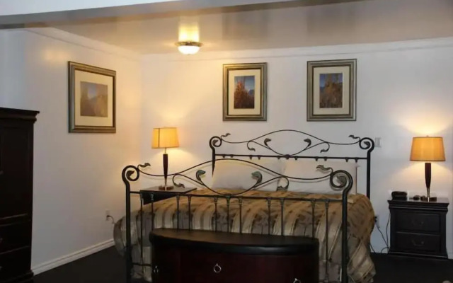 Acorn Motel