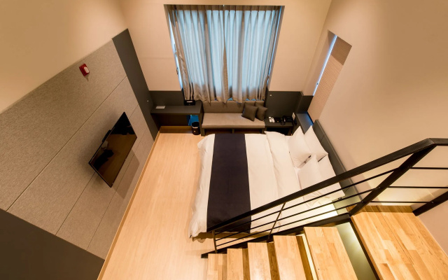 R B Business Hotel
