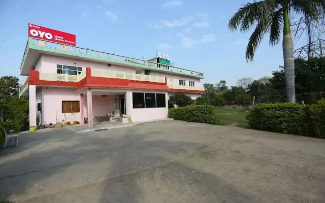 Hotel Green House by OYO