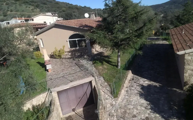 Schifoni House