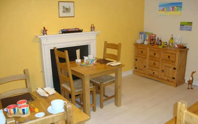 Canal View Bed And Breakfast