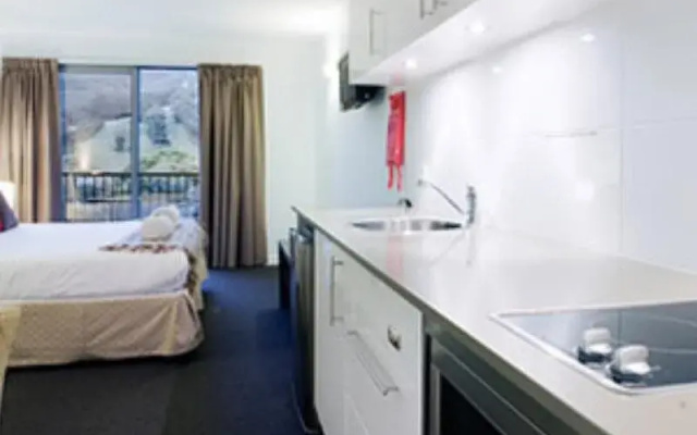 Snowgoose Apartments