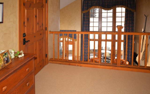 Enclave #193 3 Bedrooms 5 Bathrooms Condo