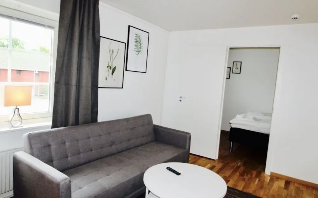 Easy Livin Apartment Hotel by Stubor