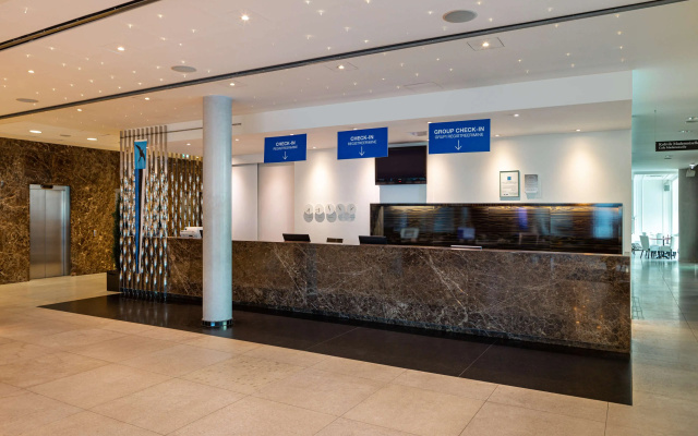 Отель Park Inn by Radisson Meriton Conference & Spa Tallinn