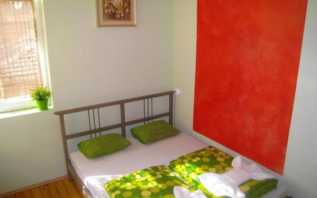 Elegance Hostel