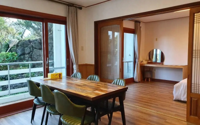 Seogwipo livingstone Pension