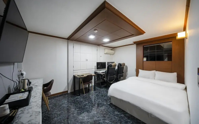 Incheon (Juan) Hotel 3&4