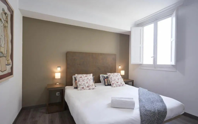 LEEWAYS APARTMENT VI in ALCALA 99