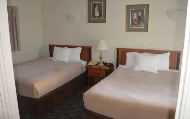 Travelodge At The Falls