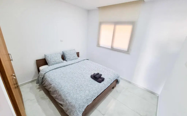 Sea Bay Apartment