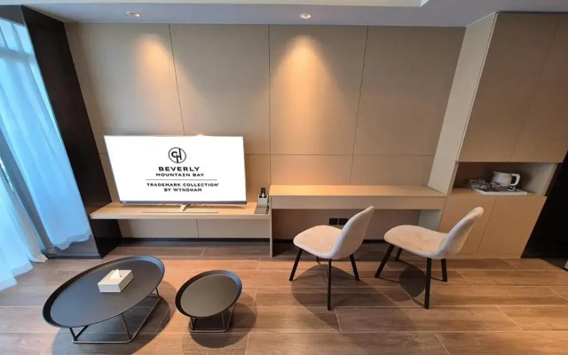 Beverly Mountain Bay, Trademark Collection By Wyndham