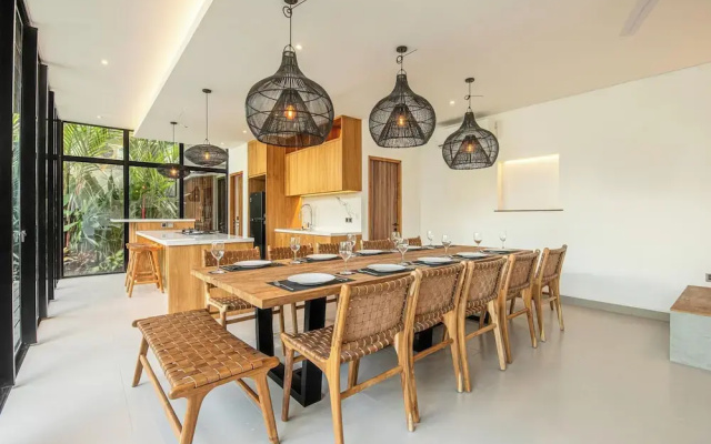 Stunning 6BR Canggu Villa 400m From the Beach