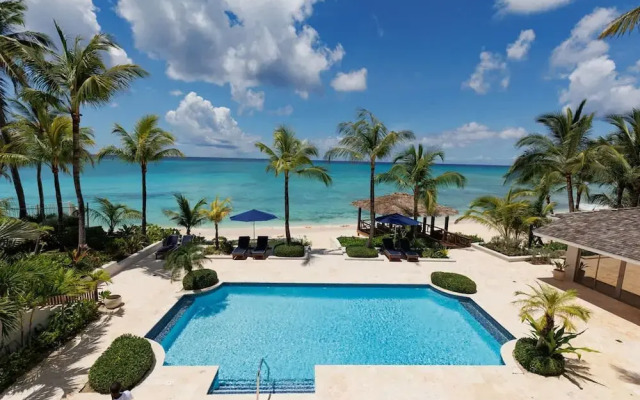 Newly Renovated Notos Cove Villa Property