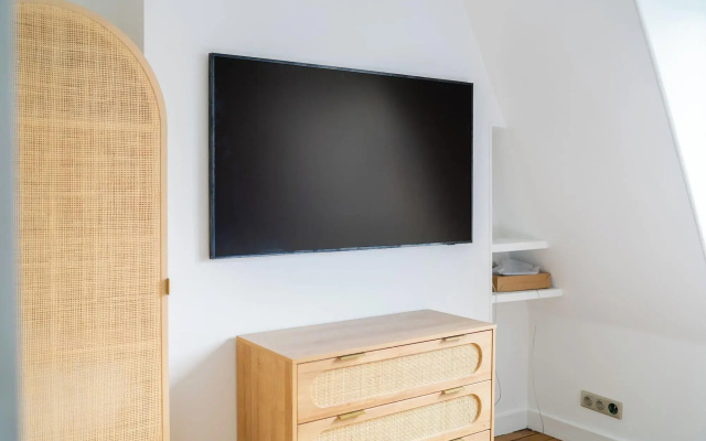 HotelHome Paris 16