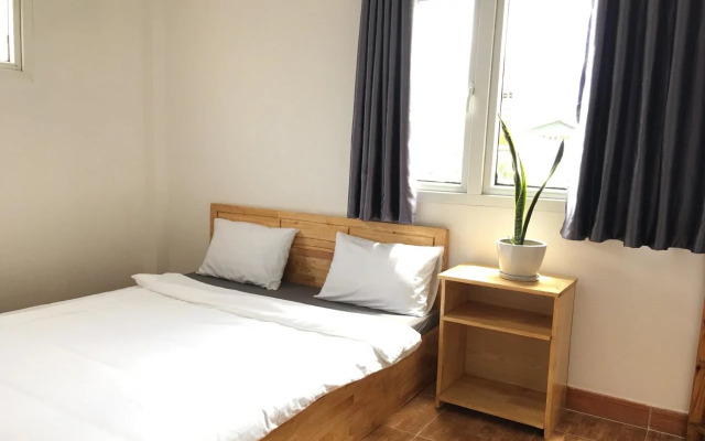Lens Hostel