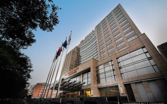 Отель Crowne Plaza Beijing Zhongguancun вид на фасад