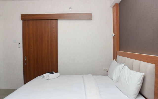 Homey 1Br With Living Room At Grand Kamala Lagoon Apartment