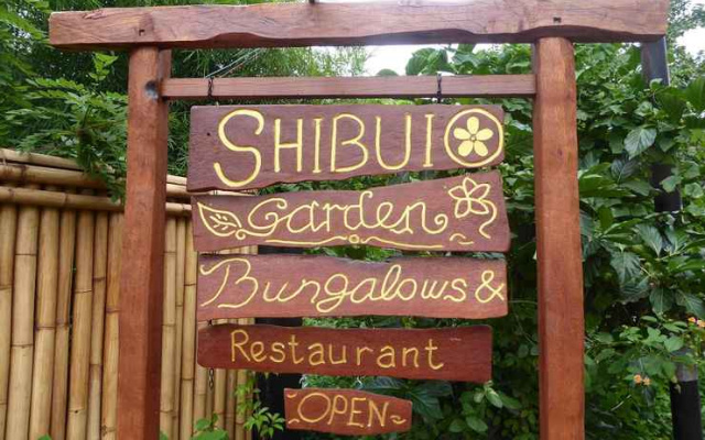 Shibui Garden Bungalows and Restaurant