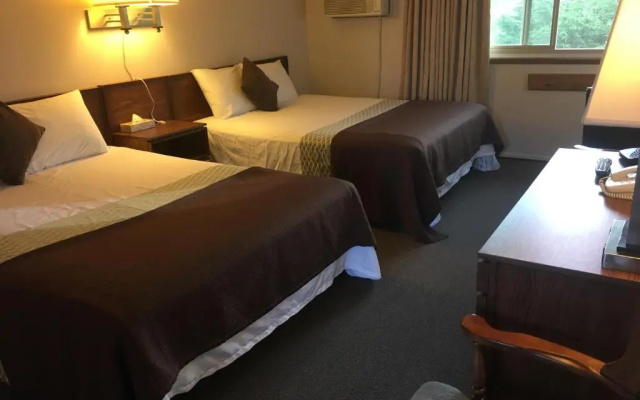 Fuller Lake Motel