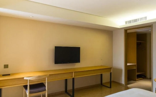 JI Hotel Xuzhou Pengcheng Square