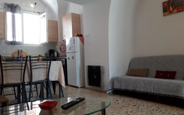 Effis apartment KAMARA curved house