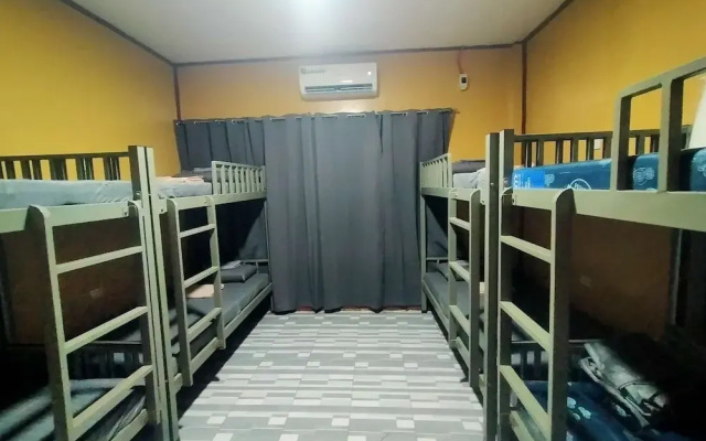 Yelcalibre Room Rentals