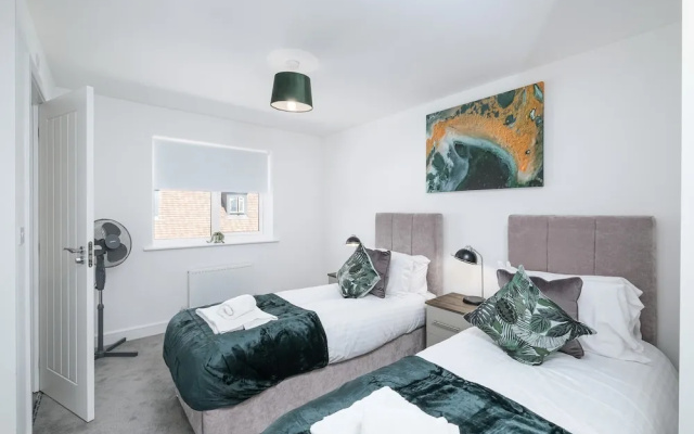 Modern 5 Bedroom 3 Bath Hse Aylesbury