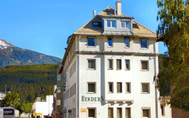 Binders Budget City Mountain Hotel