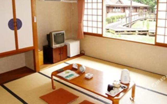 Izumizaki Country Village