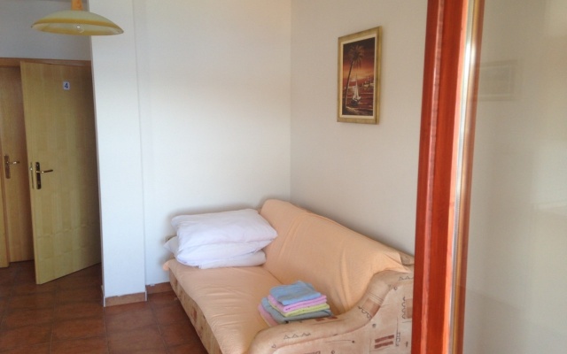 Apartment Vik - 60 m from the sea: A4 Razanj, Riviera Sibenik