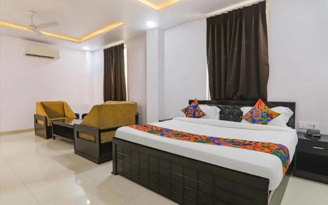 Fabhotel Ananda Inn