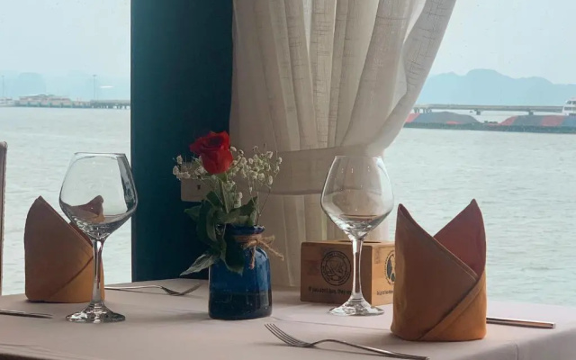 Halong Boutique Cruise