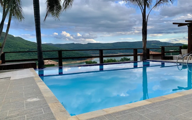 Vista do Lago - Casa para 16 pessoas com 4 quartos