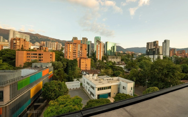 Go Living Suites - 706