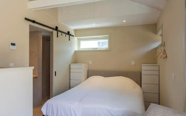 Beautiful Suite on the Village Square