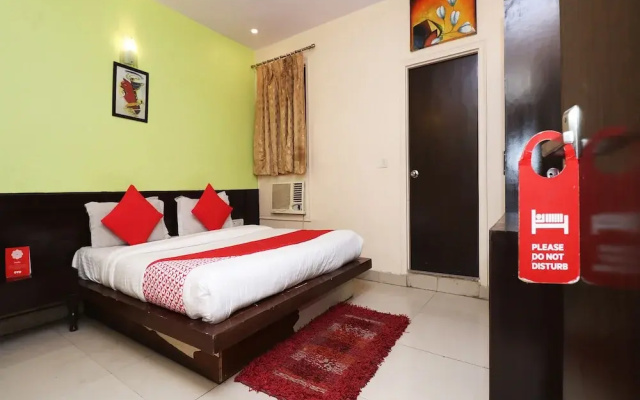 OYO 7344 My H Rooms