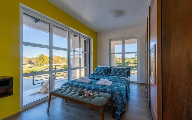 Villa in Filipana With Private Heated Pool